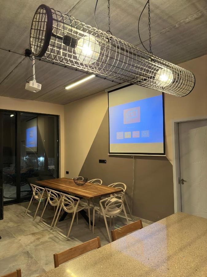 Alpine Escape Kazbegi Villa Ngoại thất bức ảnh