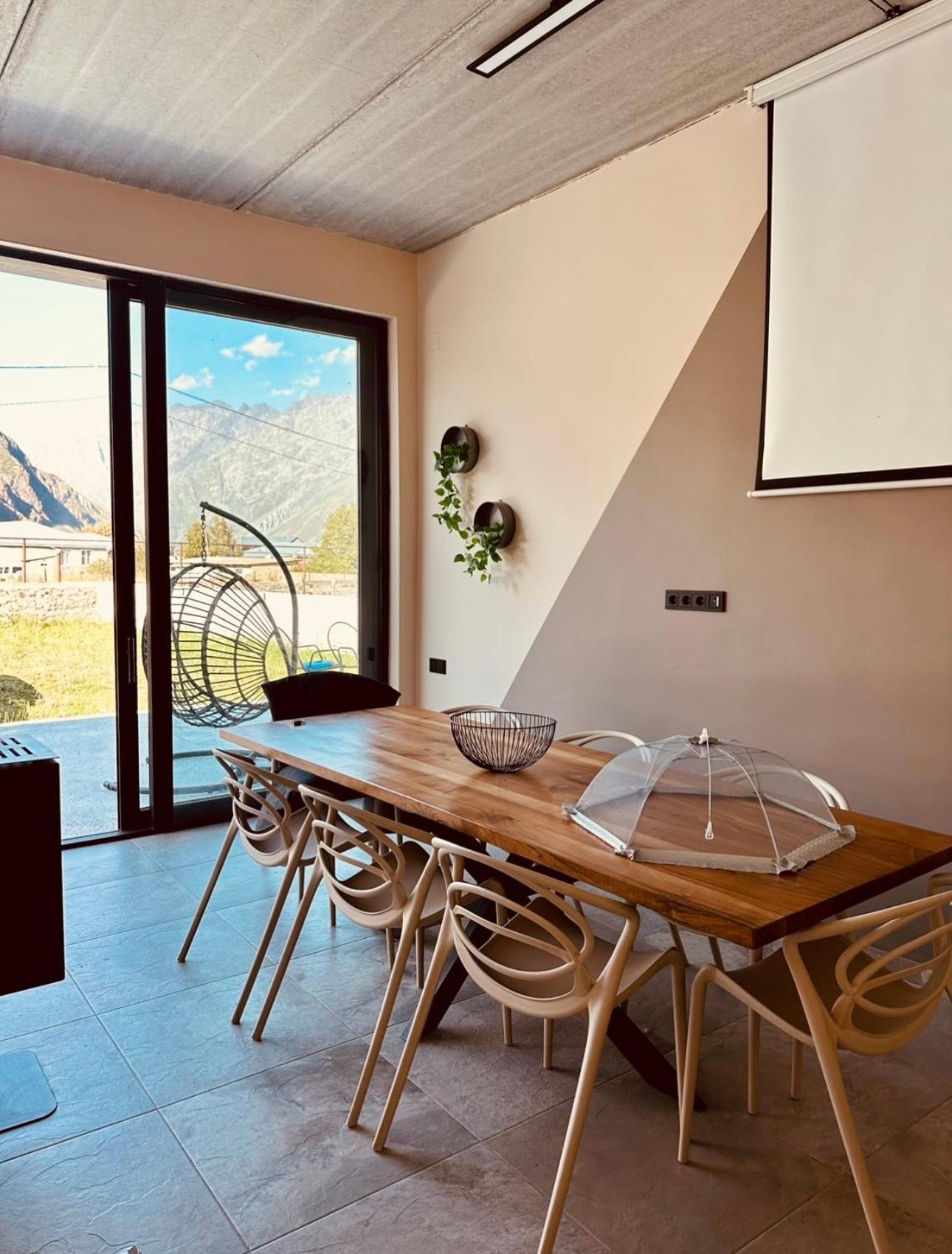 Alpine Escape Kazbegi Villa Ngoại thất bức ảnh