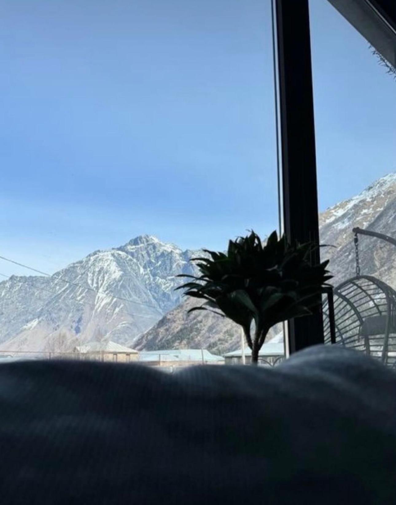 Alpine Escape Kazbegi Villa Ngoại thất bức ảnh