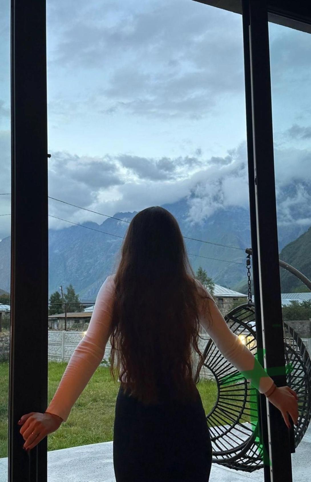 Alpine Escape Kazbegi Villa Ngoại thất bức ảnh